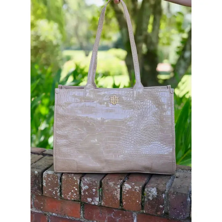 SHANE TOTE