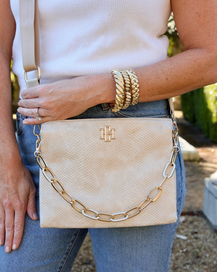 ARIANA QUILTED CROSSBODY