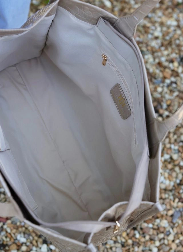 SHANE TOTE