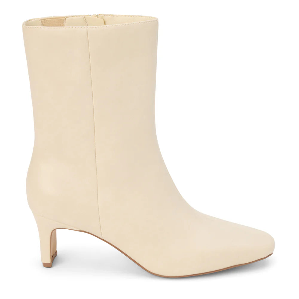 ADLER BOOT