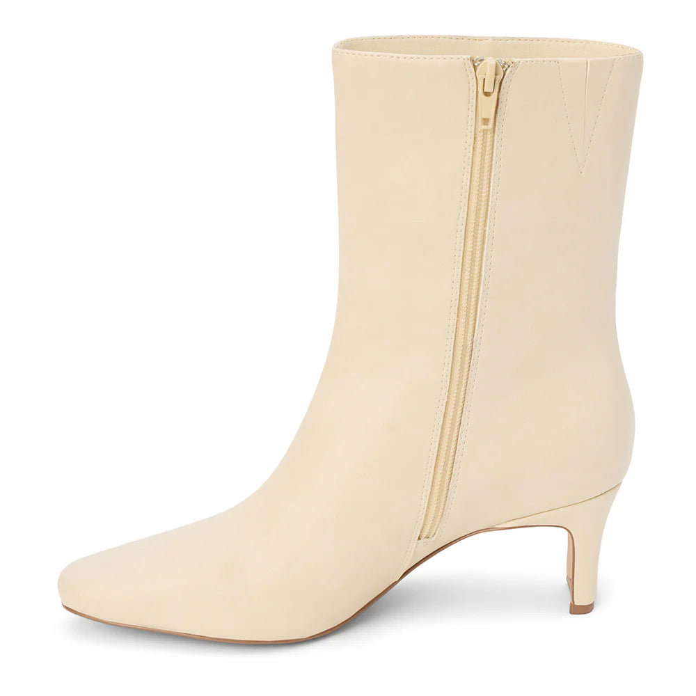 ADLER BOOT