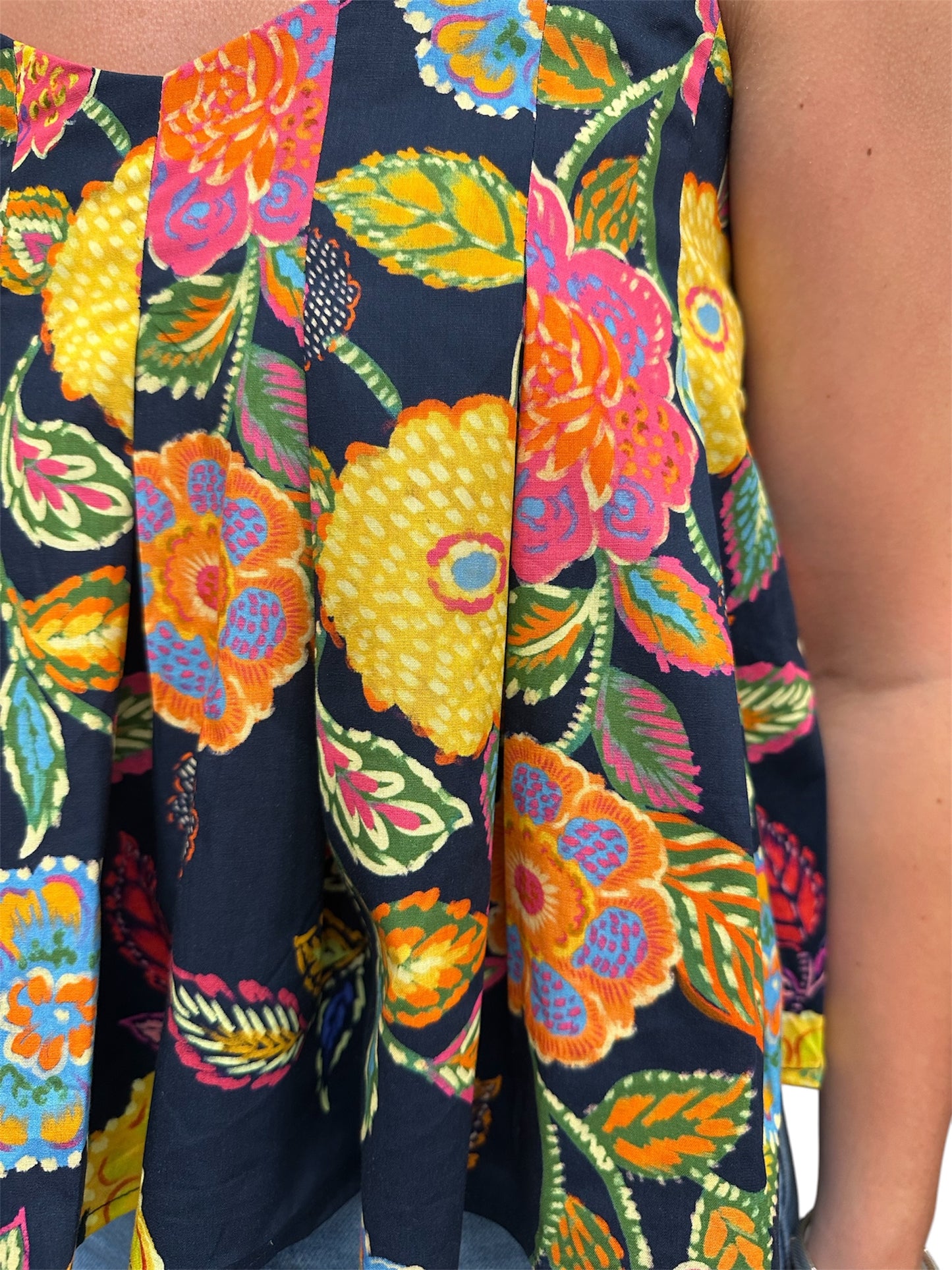 A SIGNATURE STAPLE TOP