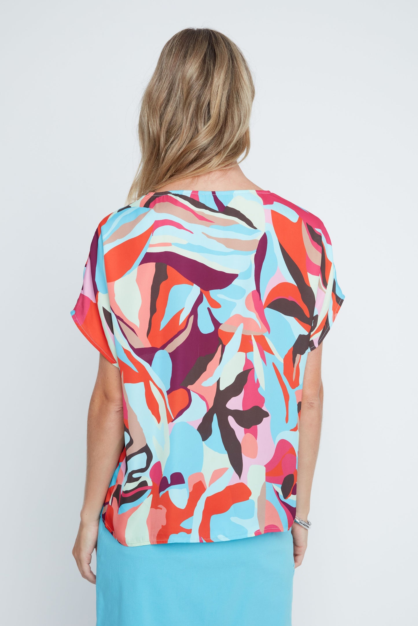 SOAKING IT ALL IN BLOUSE