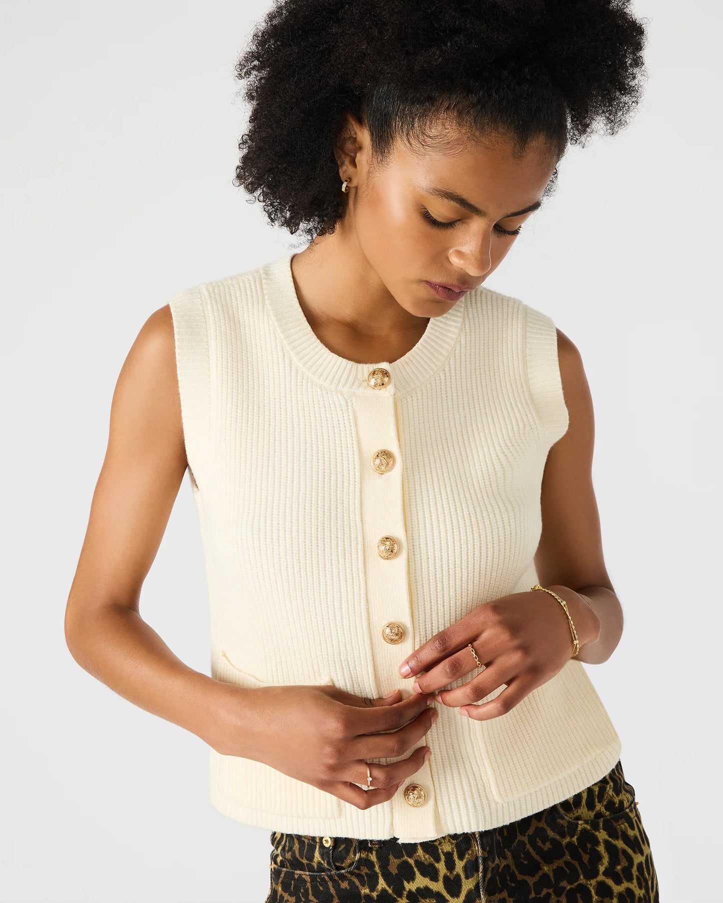 ALIYA VEST