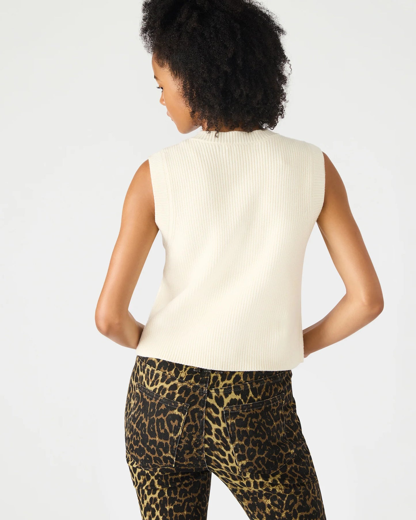 ALIYA VEST