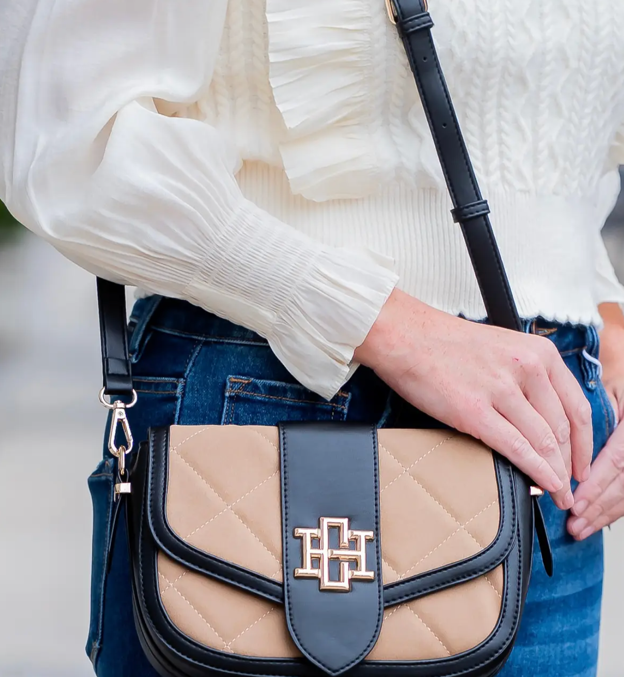 GRIFFIN CROSSBODY