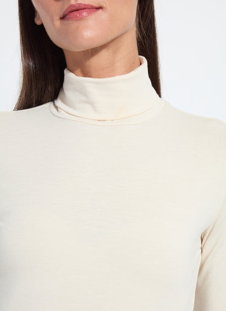 ESSENTIAL LONG SLEEVE TURTLENECK