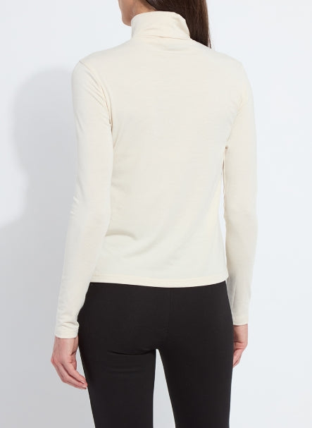 ESSENTIAL LONG SLEEVE TURTLENECK