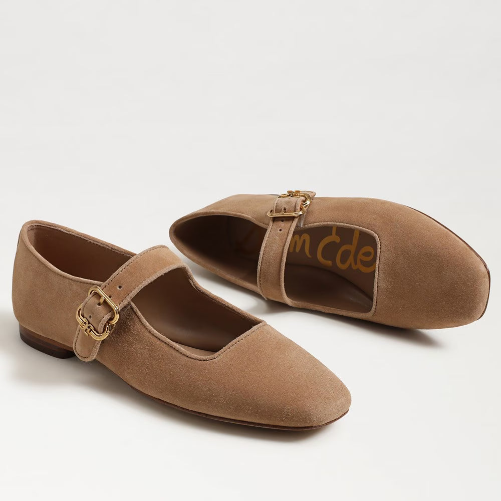 MICHAELA FLAT