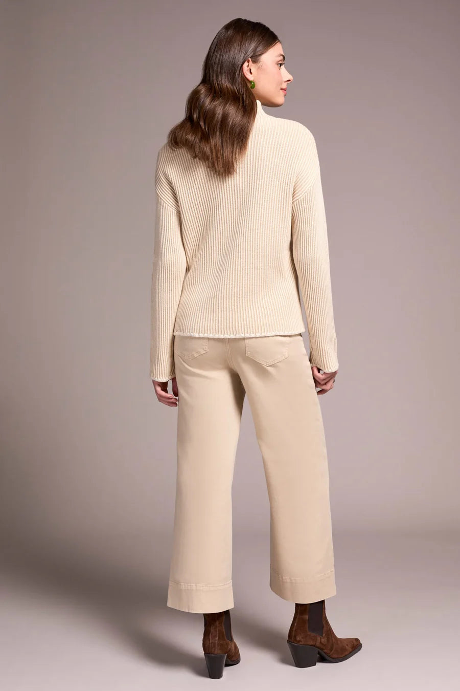 ALWAYS PRESENT SWEATER