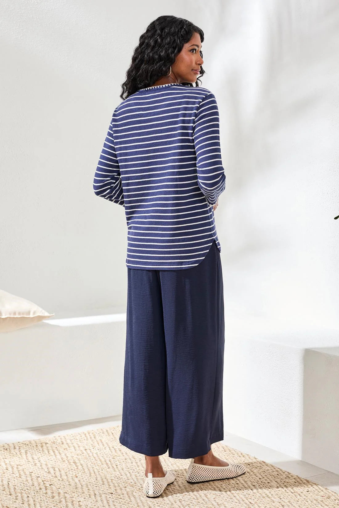 IN MY HAPPY PLACE TOP