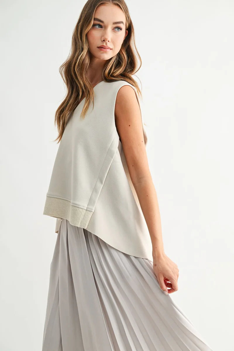 JANAE VEST