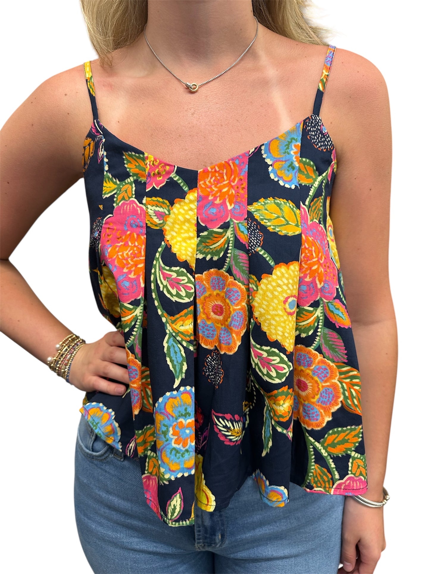 A SIGNATURE STAPLE TOP