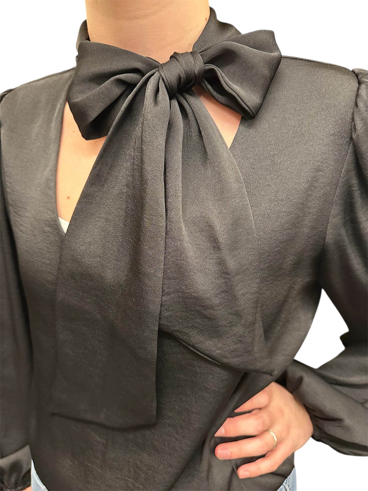 GLAMOROUS GAZE BLOUSE