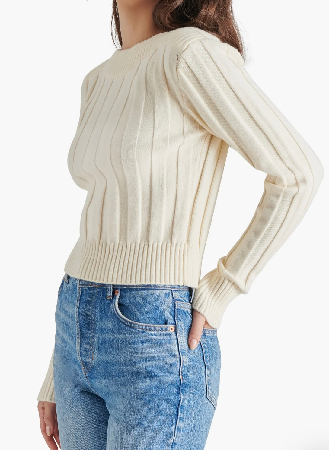 SERRA SWEATER