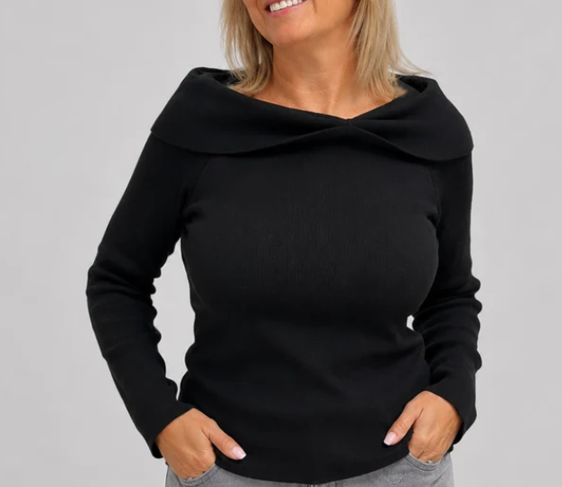 SALUT SWEATER