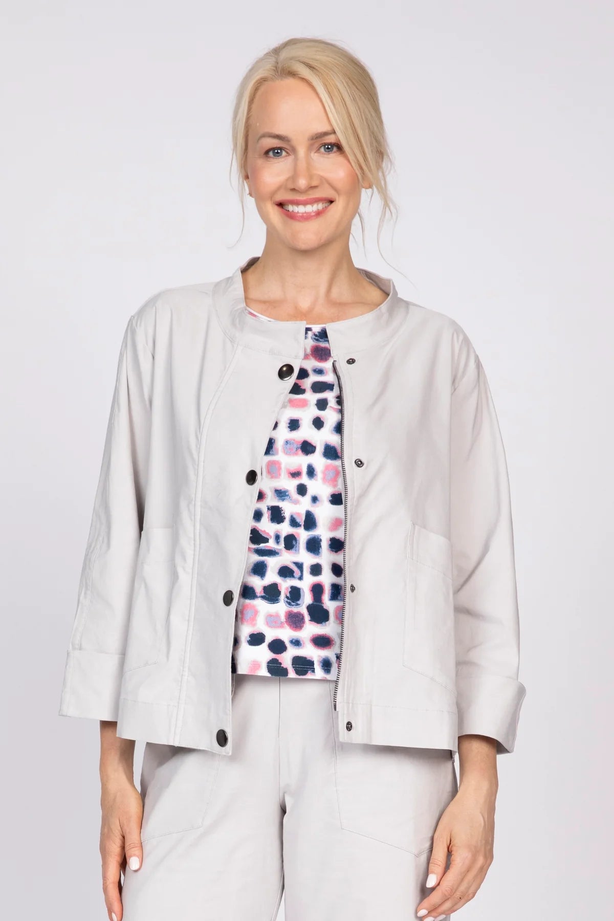 STUDIO JACKET