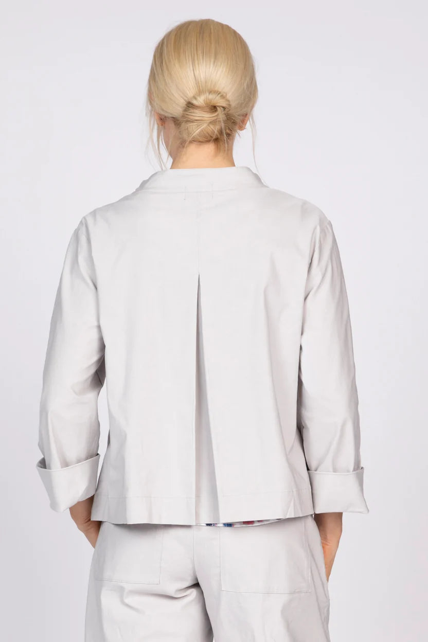 STUDIO JACKET