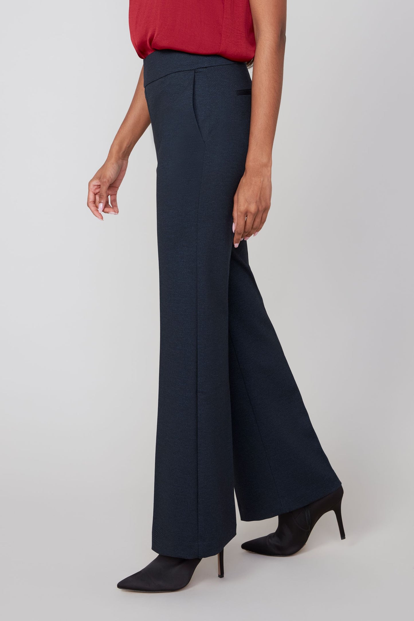 CHIC INFLUENCES PANT