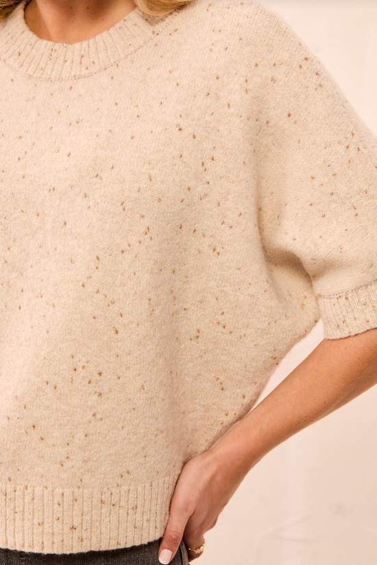 FESTIVE AND LOFTY SWEATER