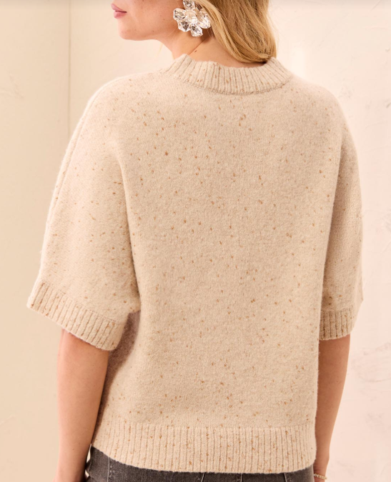 FESTIVE AND LOFTY SWEATER