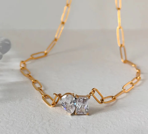 GLITZ & GLAMOUR NECKLACE
