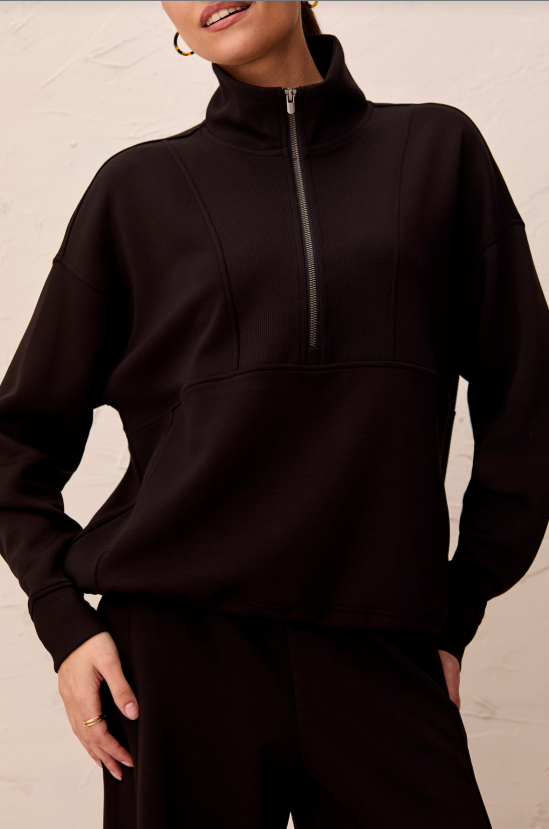 MOCK NECK TOP