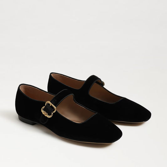 MICHAELA FLAT