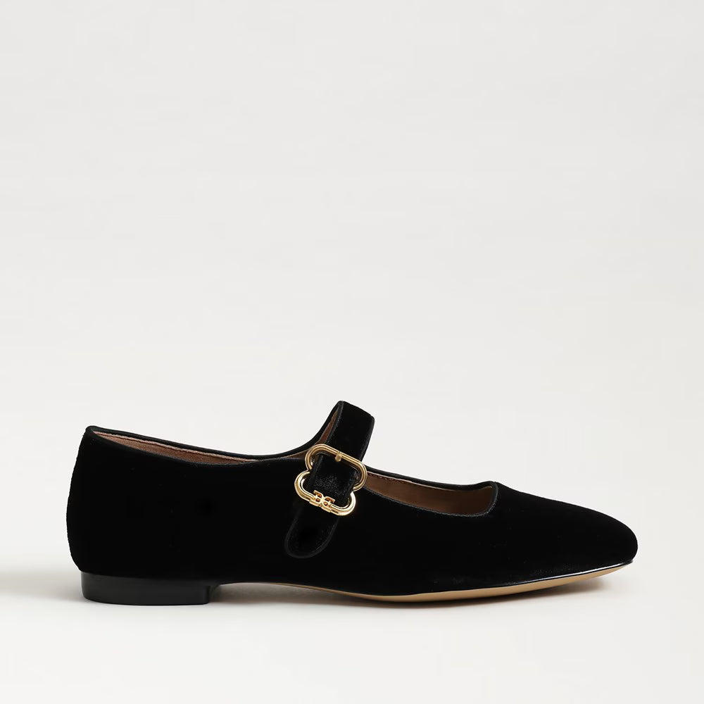 MICHAELA FLAT