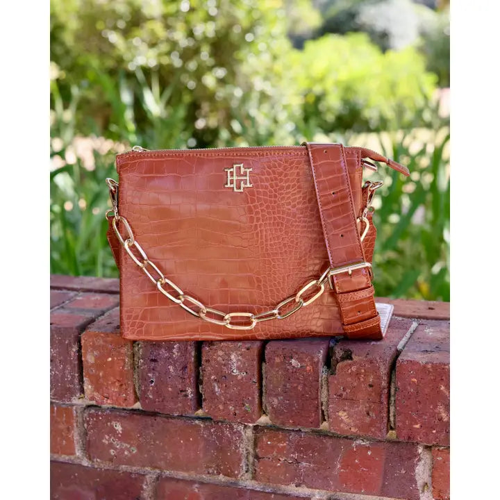 ARIANA QUILTED CROSSBODY