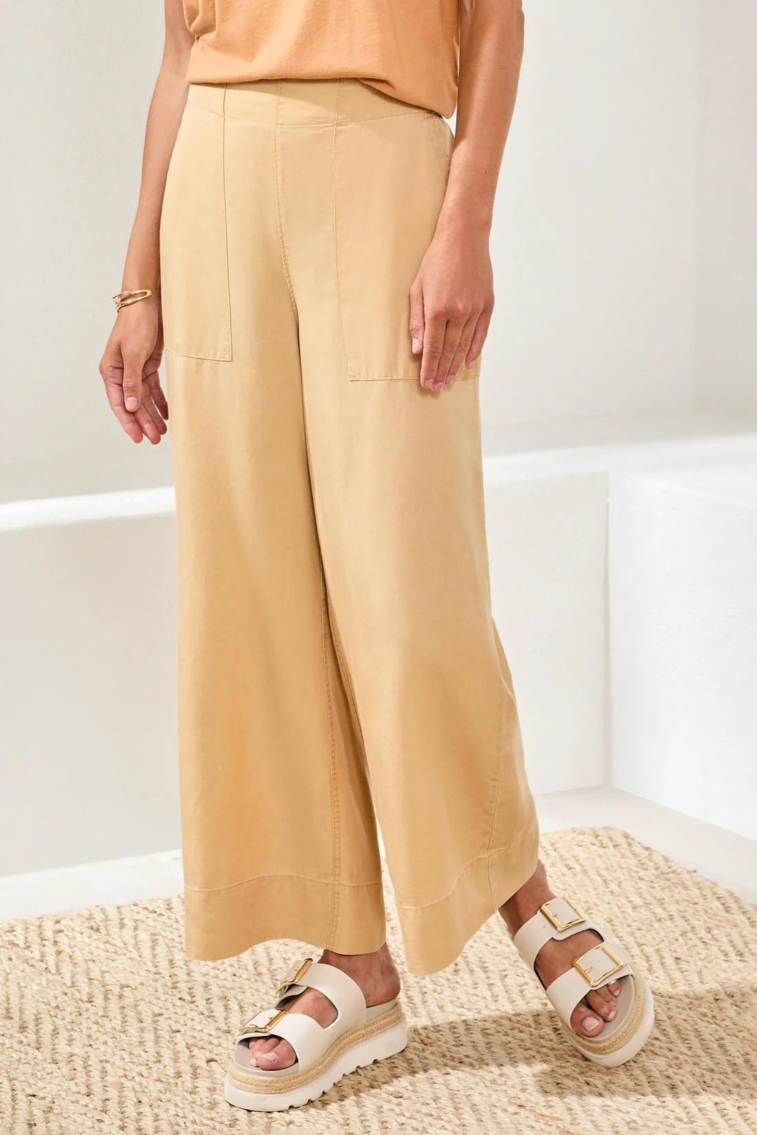 THE TENCEL TROUSERS